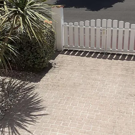 Maison De Avec Terrasse, Jardin, Garage, Animaux Acceptes A - Fr-1-494-116 度假居 *